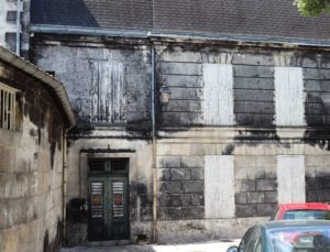 traces d'humidité sur murs